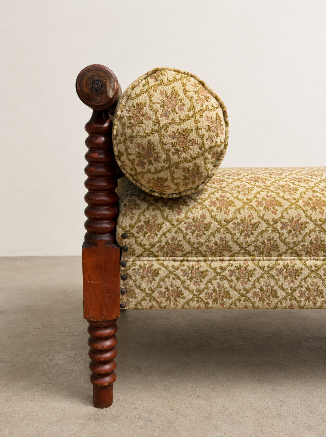 Mahogany Twist Bobbin-Turned Daybed
